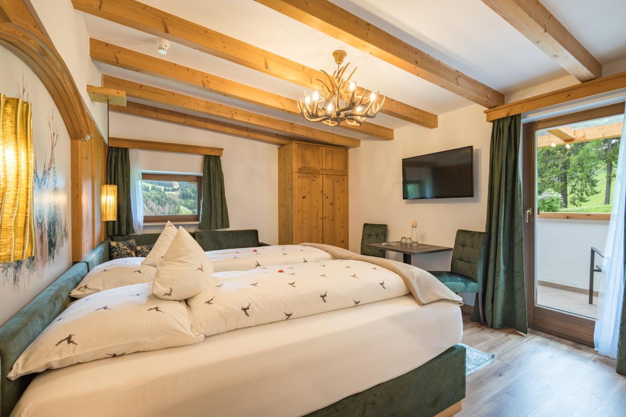 Hotel Jaegerheim 3S Sëlva Buitenkant foto